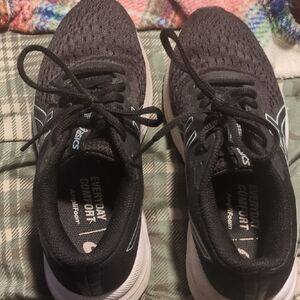 Asics Women's Black and White Everyday Comfort Sneakers